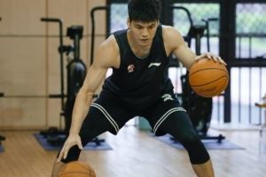 近期花絮大放送!今日份的广州龙狮球迷开放日 图片篇先来咯📷 近期花絮大放送!今日份的广州龙狮球迷开放日 图片篇先来咯📷