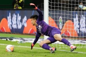 记者:不只是颜骏凌、陈威强,关键是海港门将教练沃克强 记者:不只是颜骏凌、陈威强,关键是海港门将教练沃克强