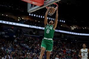 杰伦-布朗:米诺特表现很棒 在此基础上继续进步保持稳定性 杰伦-布朗:米诺特表现很棒 在此基础上继续进步保持稳定性