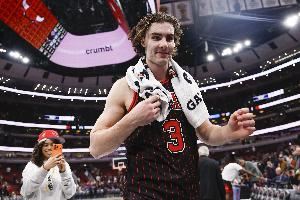 率队五连胜&开季不败!雷记:吉迪本赛季有机会入选全明星 率队五连胜&开季不败!雷记:吉迪本赛季有机会入选全明星