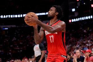 伊森57.9%三分命中率第一!至少出手30次三分 9人命中率超五成 伊森57.9%三分命中率第一!至少出手30次三分 9人命中率超五成