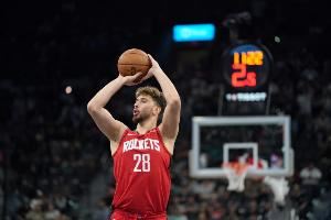 生涯最佳赛季?申京目前得分&篮板&助攻等多项数据创生涯新高 生涯最佳赛季?申京目前得分&篮板&助攻等多项数据创生涯新高